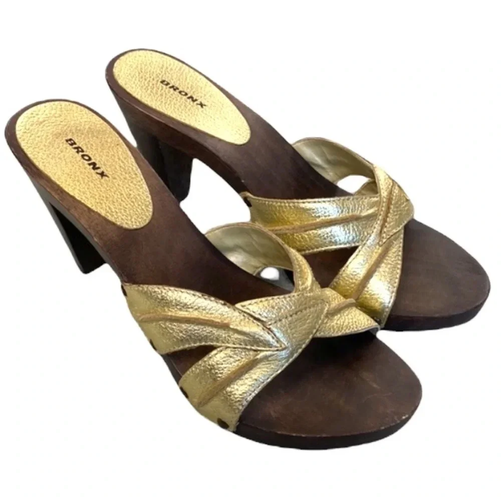 Vintage Bronx Wooden Heels - Picture 1 of 12